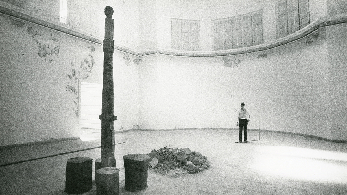 Joseph Beuys: Tramstop, (installation), Venice Biennale, 1977